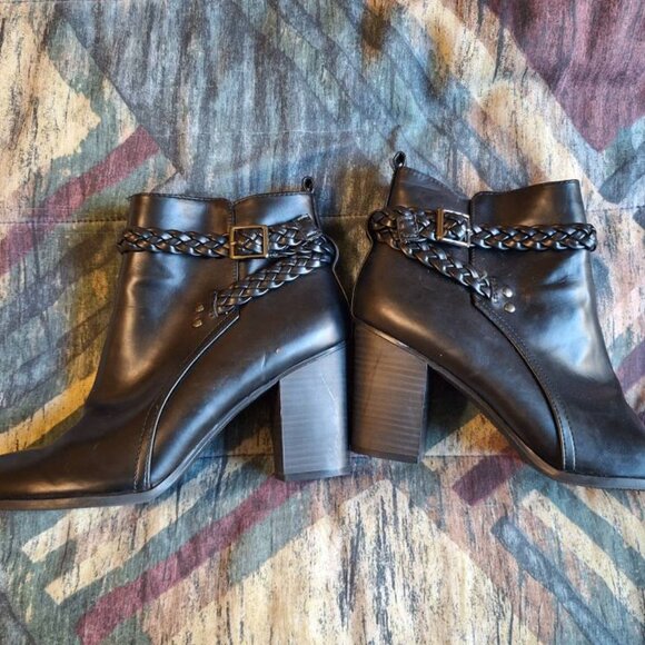 👢 American Eagle Black Ankle Boots Size: US 11 | Heel: 3" - Picture 2 of 6